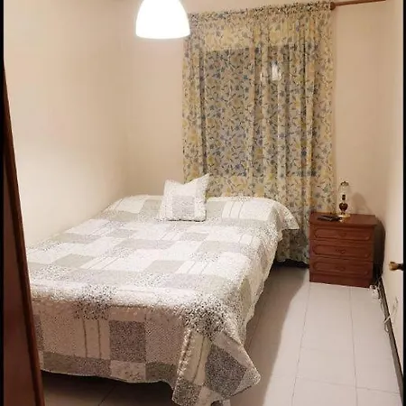 Private With Shared Bathroom סלאמנקה